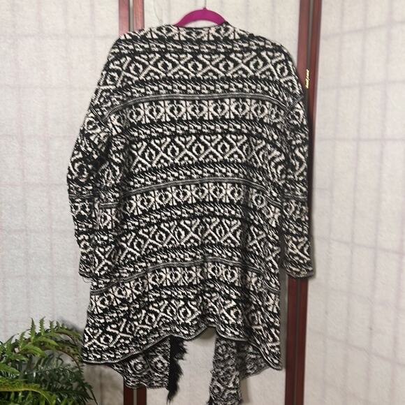 PULL & BEAR KNITTED SWEATER OVERSIZE SIZE EUR S‎ - Picture 2 of 4